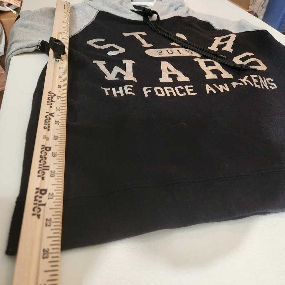 Star Wars Hoodie Womens Medium Black Gray The Force Awakens 2015 Raglan Pullover - Picture 14 of 16